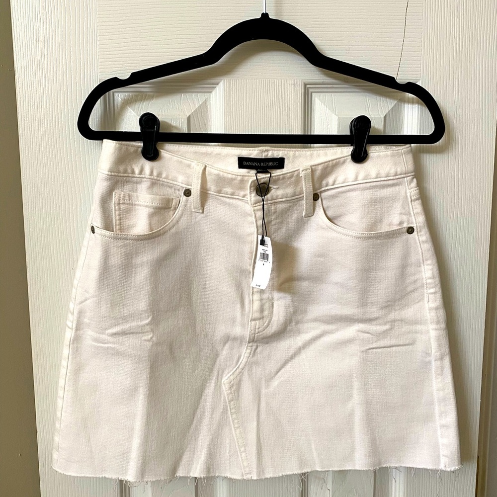 NWT Banana Republic White Denim Skirt